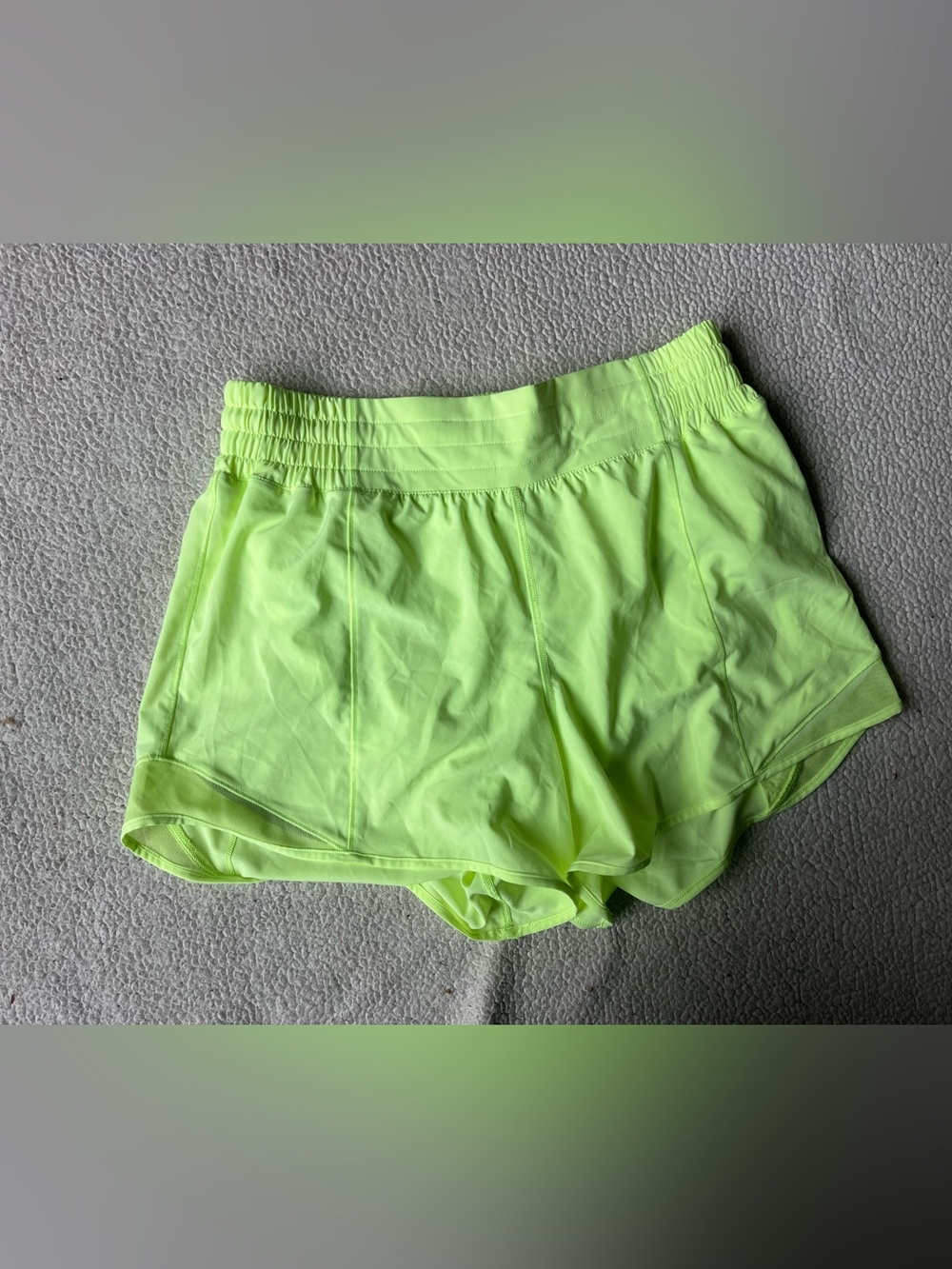 Lululemon Hotty Hot Shorts Neon Green Womens 8